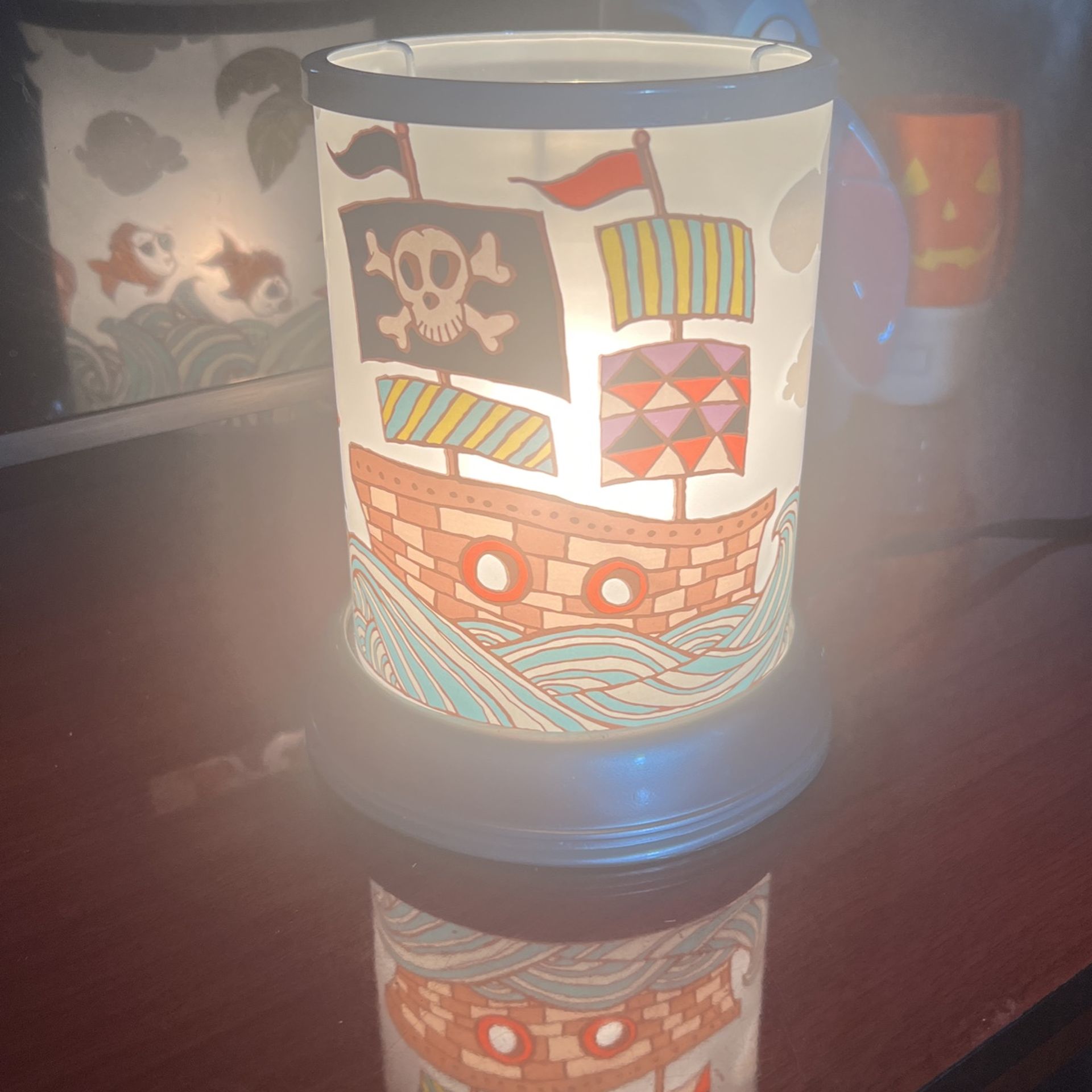 Brand New Argh Matey Scentsy Warmer