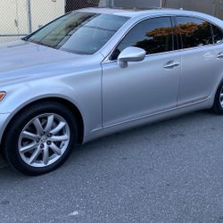2007 Lexus LS 460
