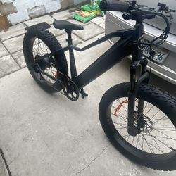 Magnum Edge E-bike 