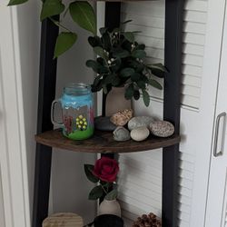 Corner Shelf / Plant Stand