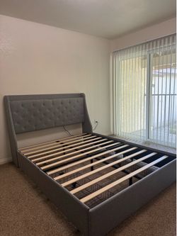 Bed queen
