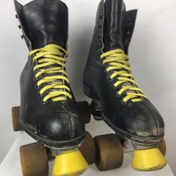 ROLLER SKATES SIZE 9 HENDERSON 89015