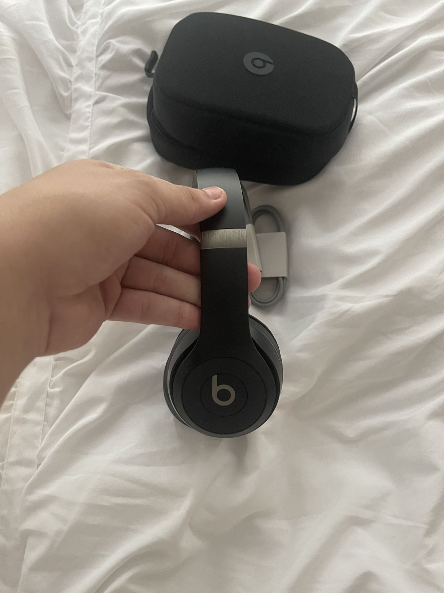 beats solo 4