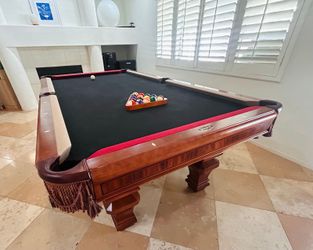 Brunswick 8ft Pool Table w/ seating