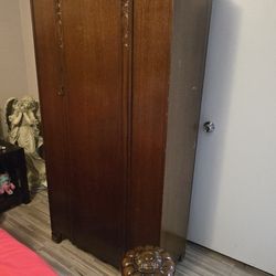 wardrobe 6ft 2 in.  by 3ft 