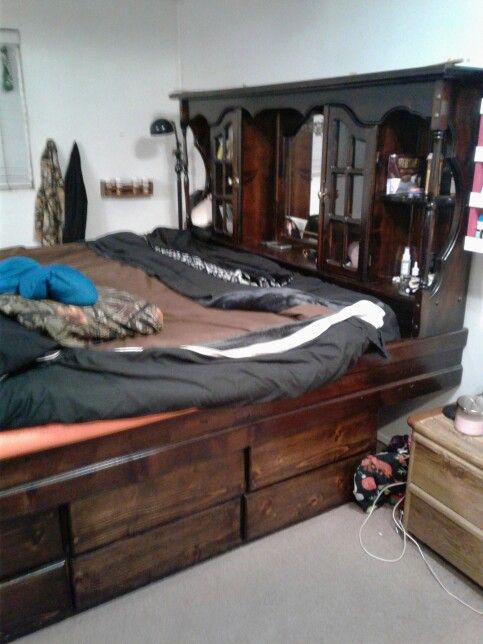 California King Waterbed Frame Does Not Have The Water Bed We Just Put A California King Mattress Inside With Headboard for Sale in Jurupa Valley CA