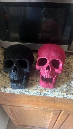 Decorative skulls