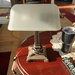 REALLY NEAT LOOKING  Table Or DESK  LAMP 15 INCHES TALL 