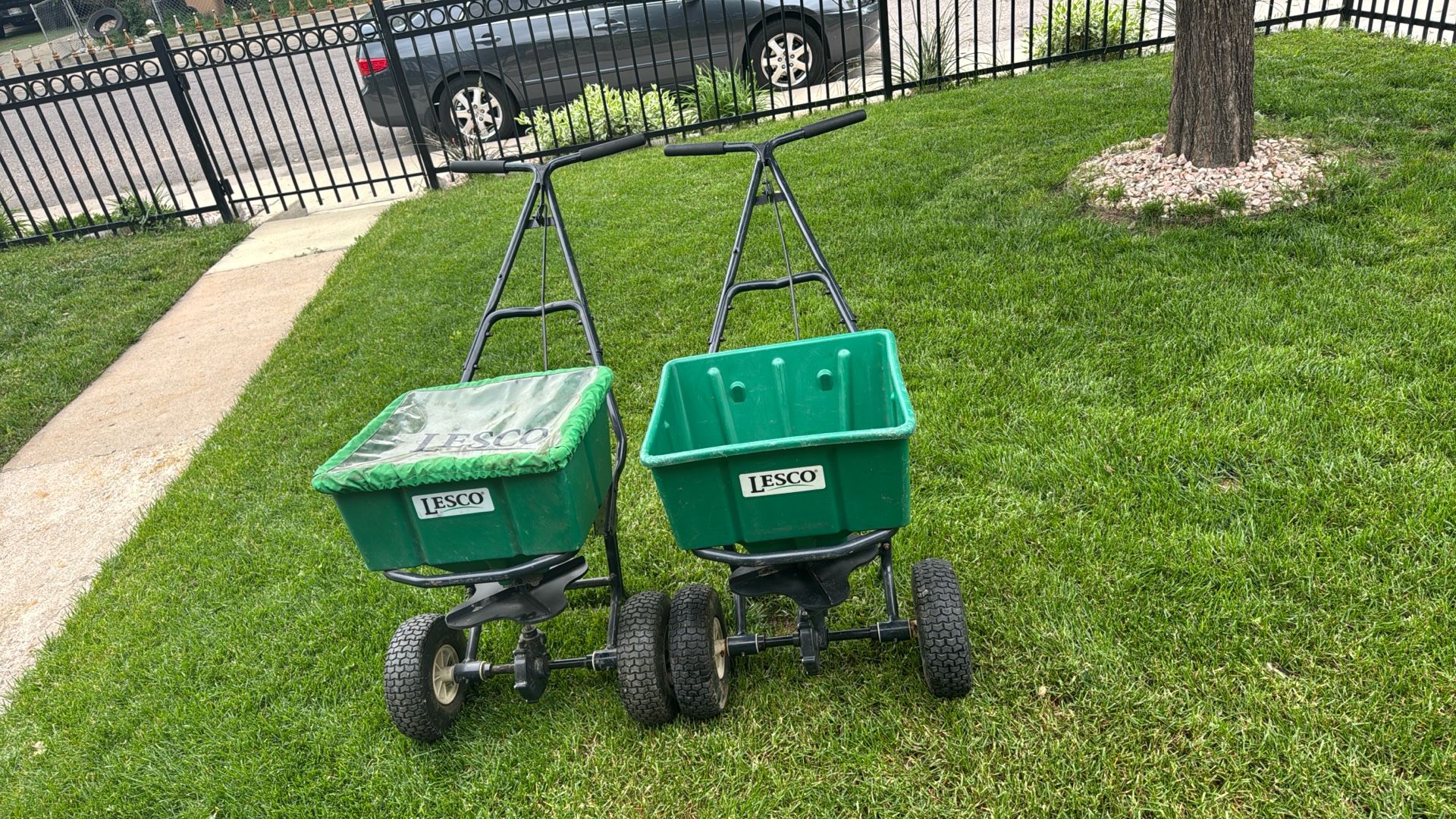 Lesco Commercial Spreader