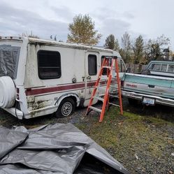 LaSharo Winnebago 1976