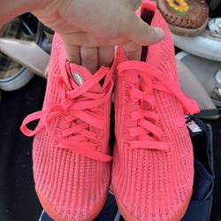 Neon pink Women's Nike Air VaporMax