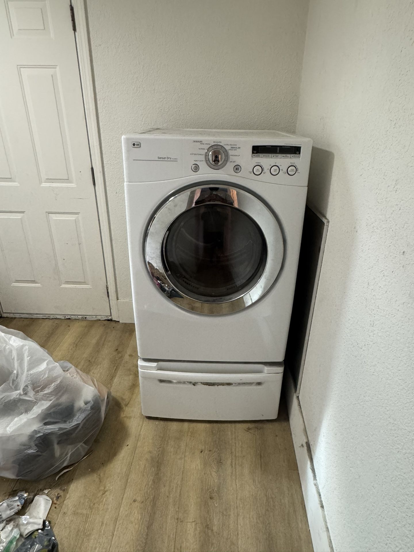 LG Washer And Dryer Set