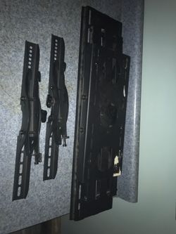 Heavy duty tv swivel mount.