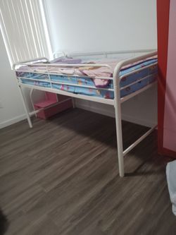 Twin loft bed