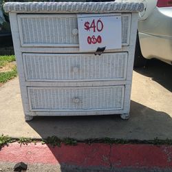 Pier 1 ***3 Drawer Wicker Dresser***