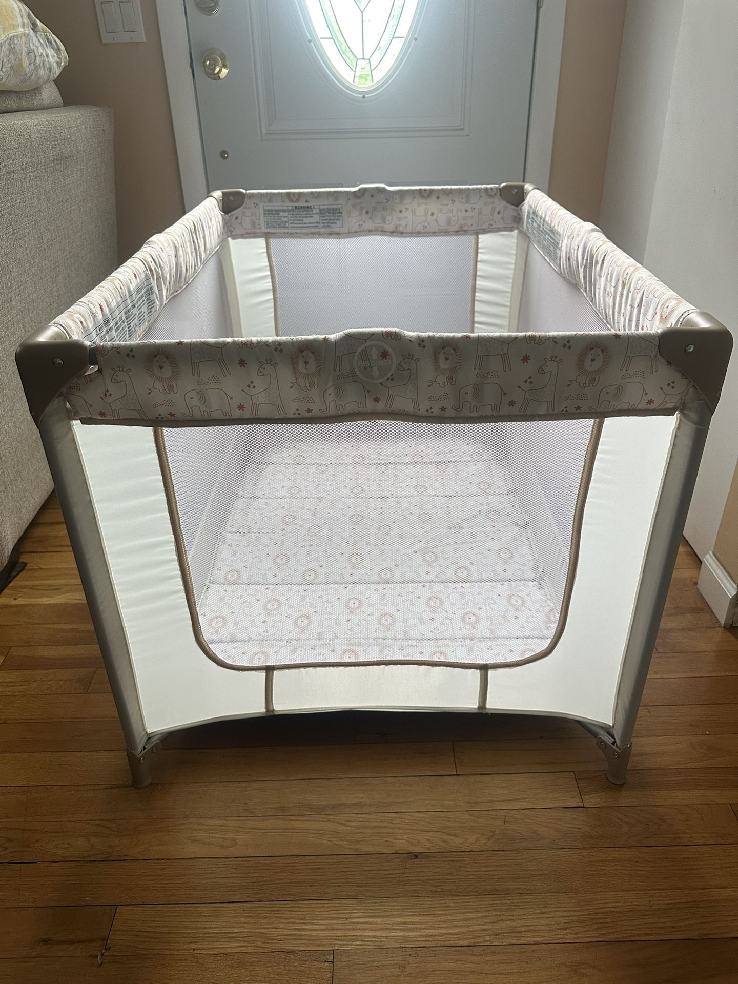 FOLDABLE CRIB