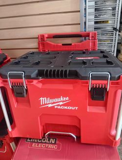 Milwaukee PACKOUT 22 in. Rolling Modular Tool Box