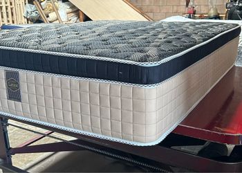 Queen Latex Collection Pillow Top Mattress