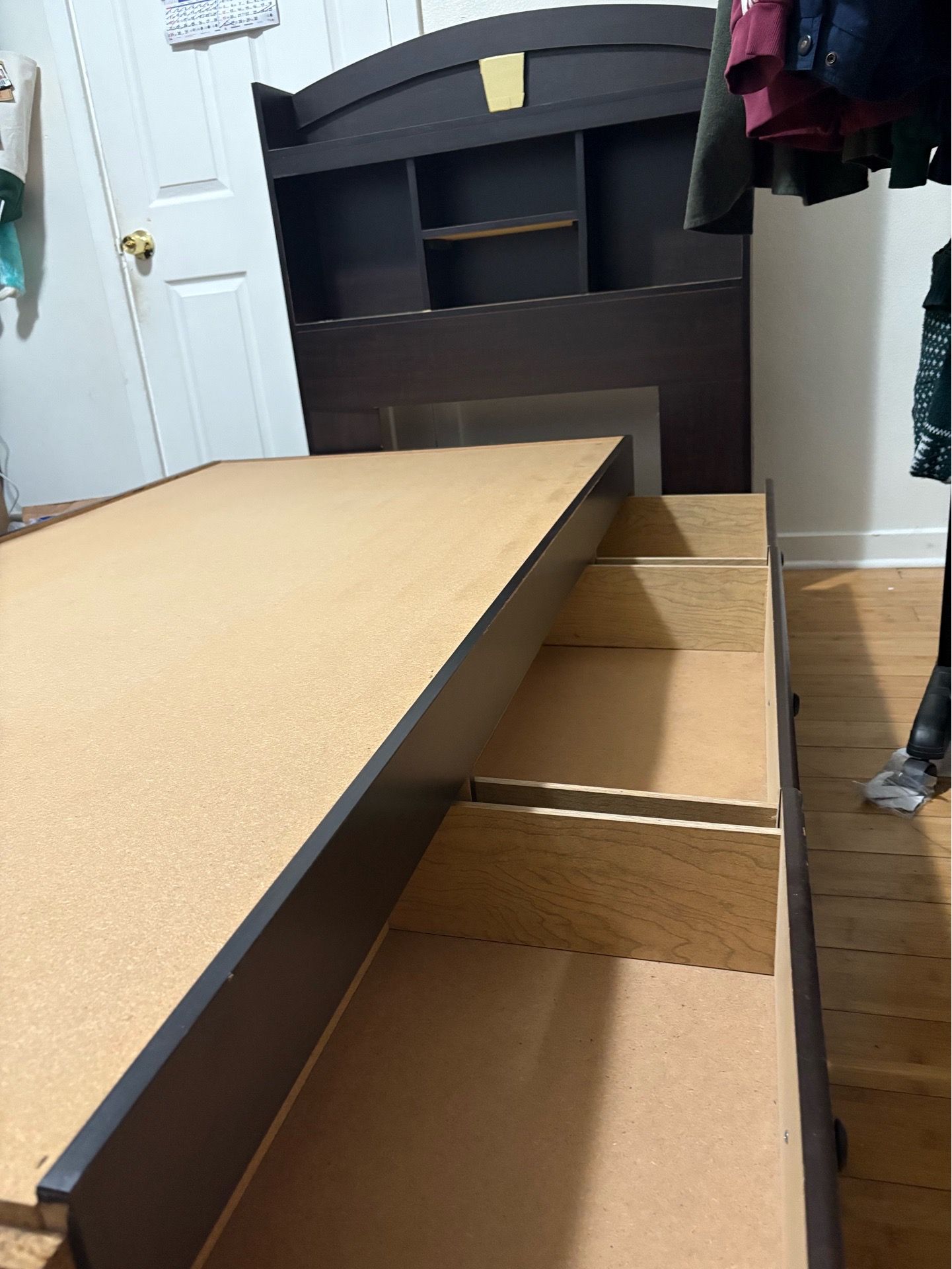 Twin bed