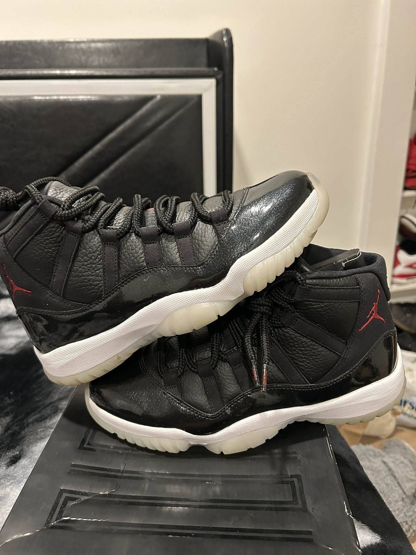 Jordan 11s “ 72-10s “ Size 8