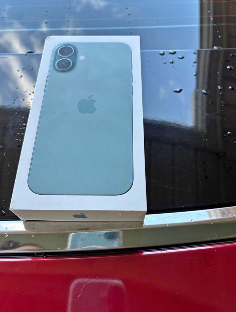 iPhone 16 Plus (Sealed ) New In Box Unlocked 500$