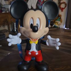 Brand NEW Mickey Mouse Animation Popcorn Bucket 