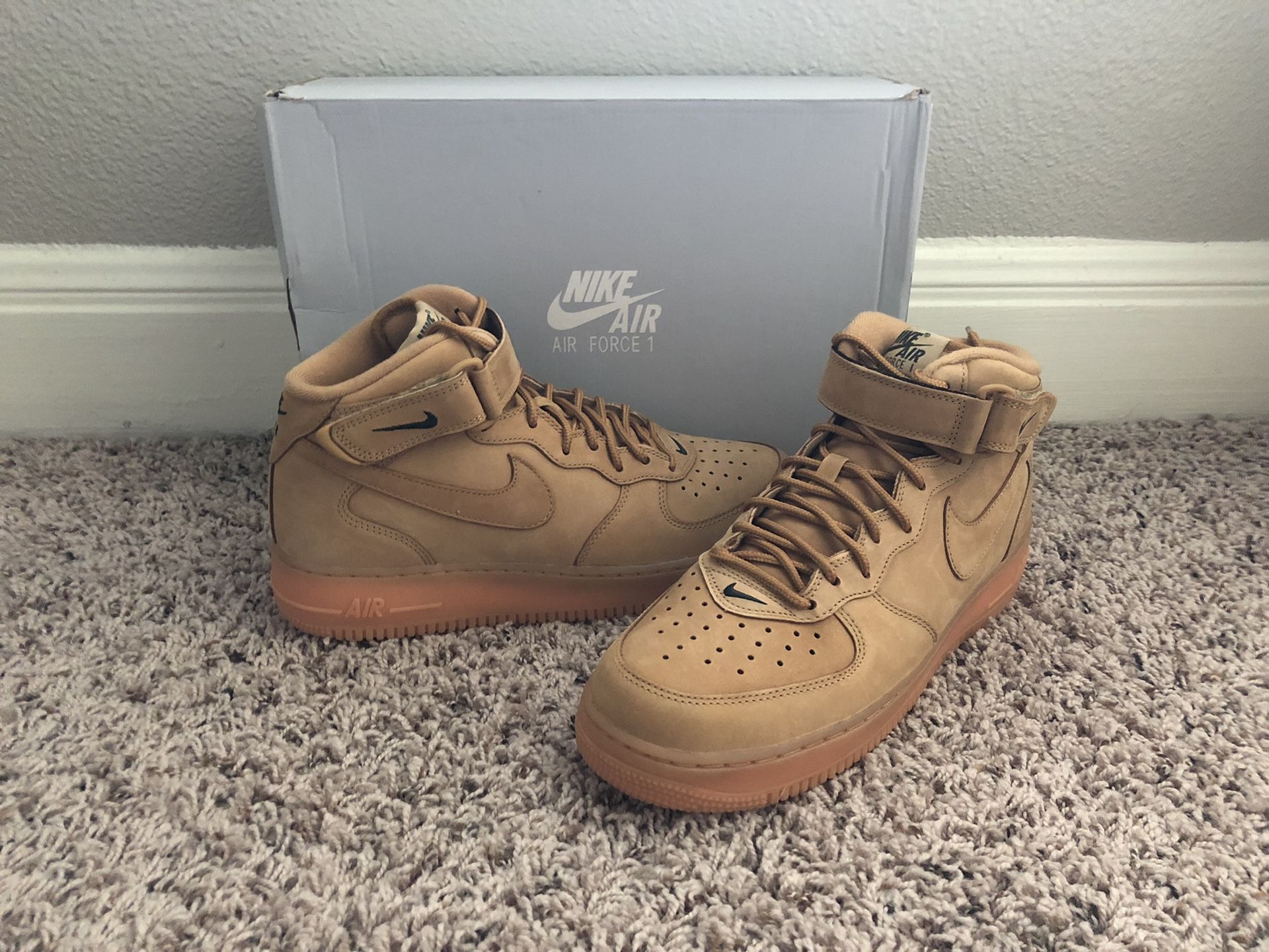Air Force 1 (flax) sz 9