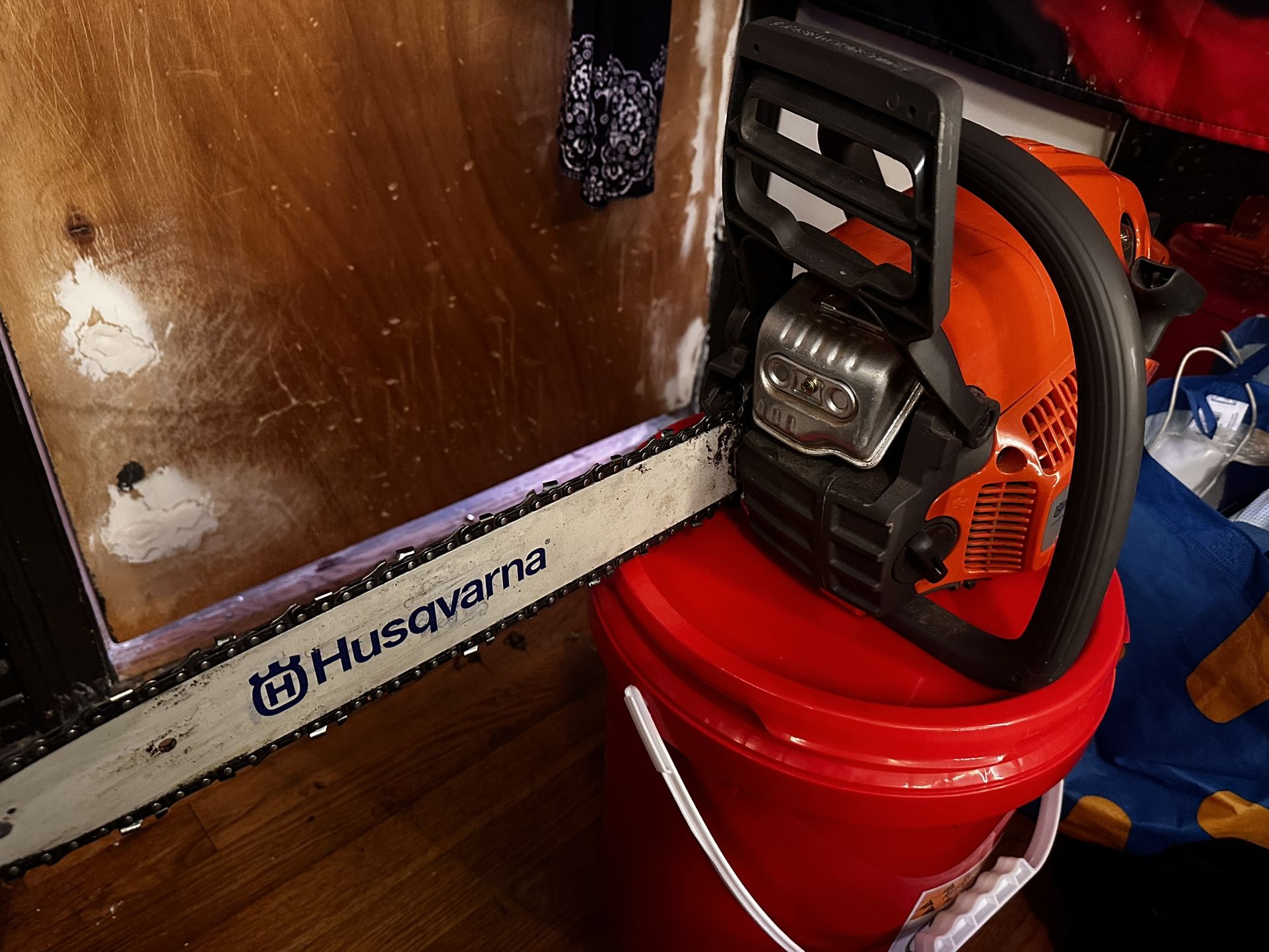 Husqvarna  Chainsaw