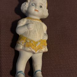 ANTIQUE /made in japan/porcelin fogirine-doll