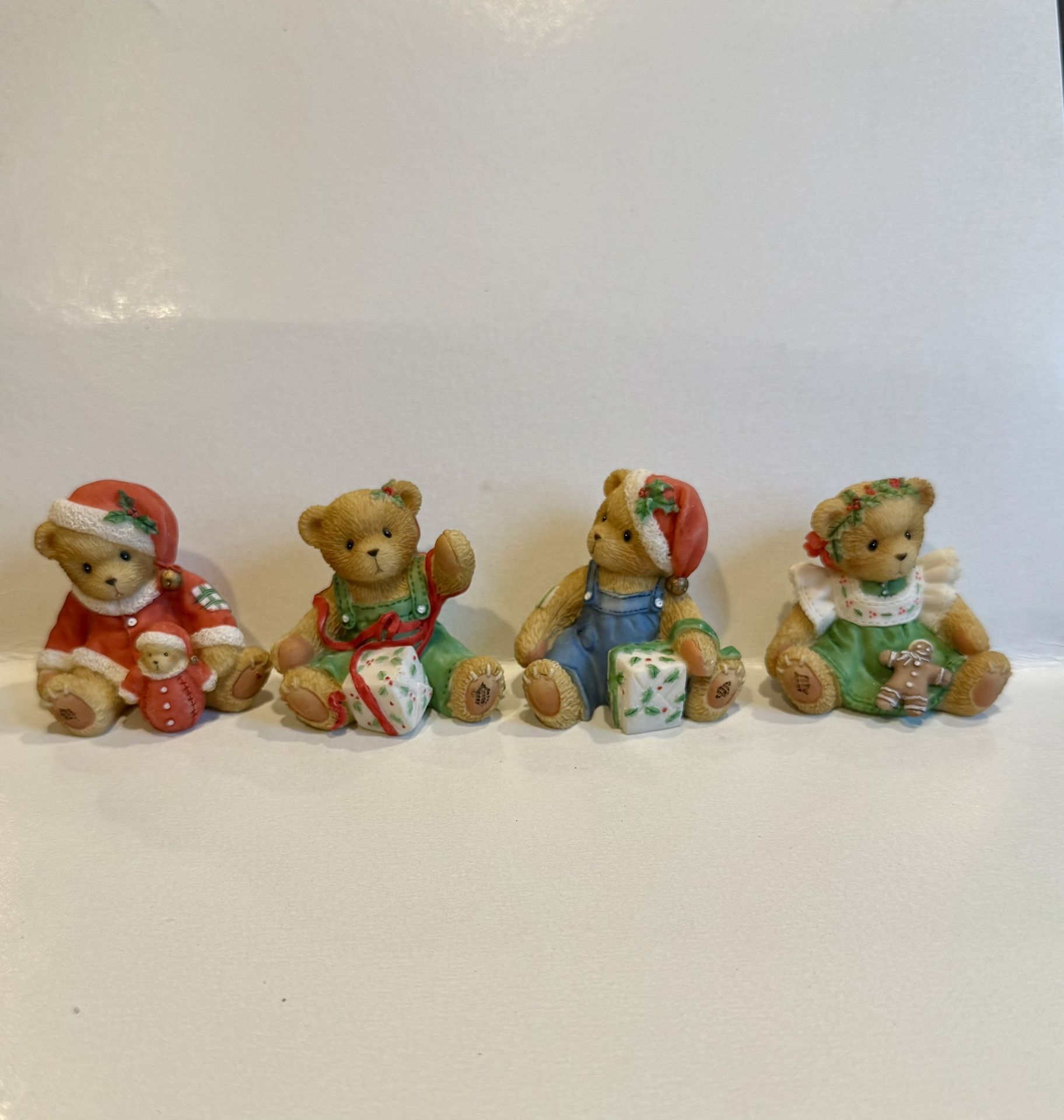 Lot Of 4 Holiday Christmas Cherished Teddies Mini Bear Figurines P. Hillman