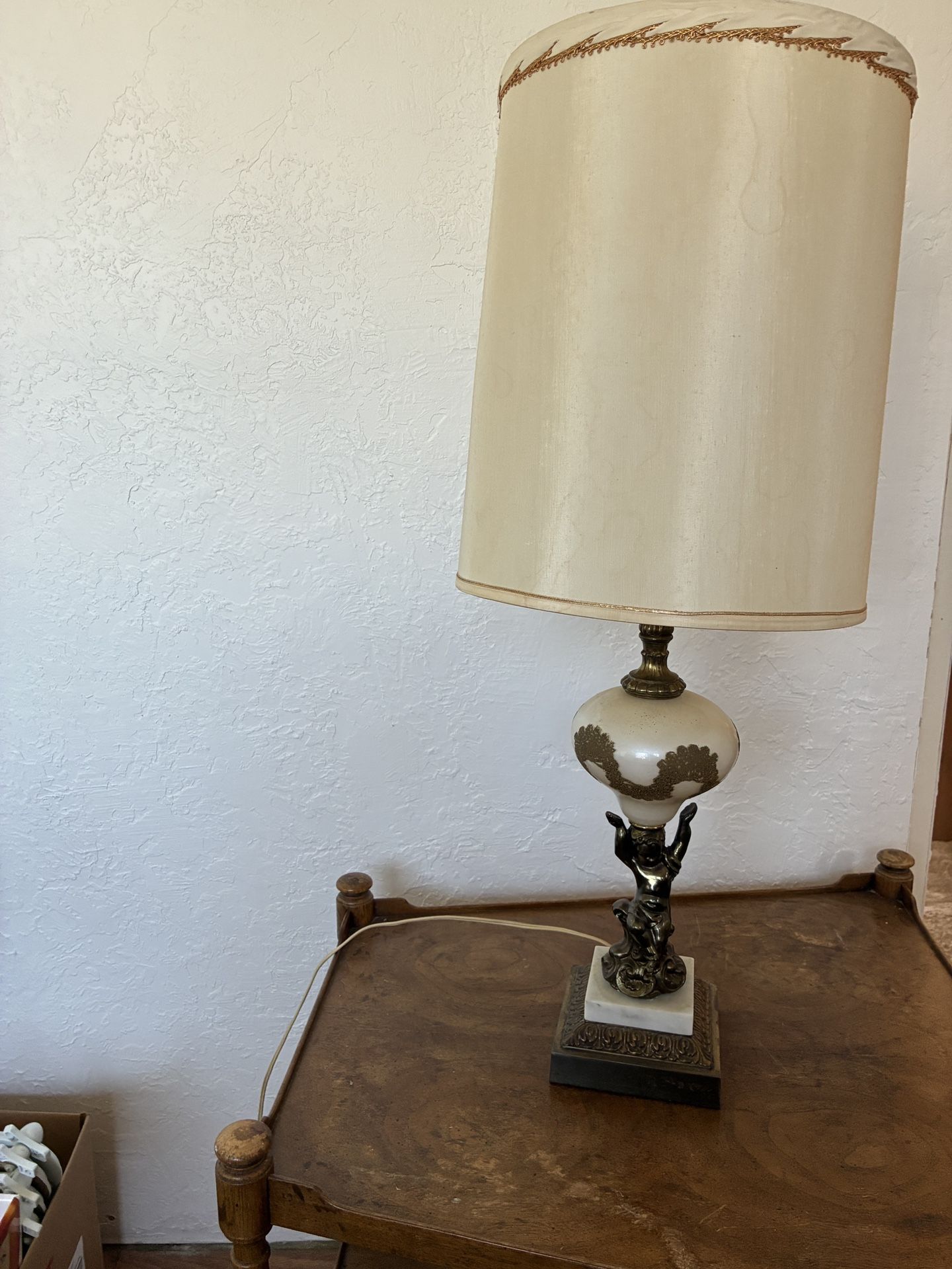 Vintage Gold Cream Glass Cherub Table Lamp Marble & Brass Base Hollywood Regency