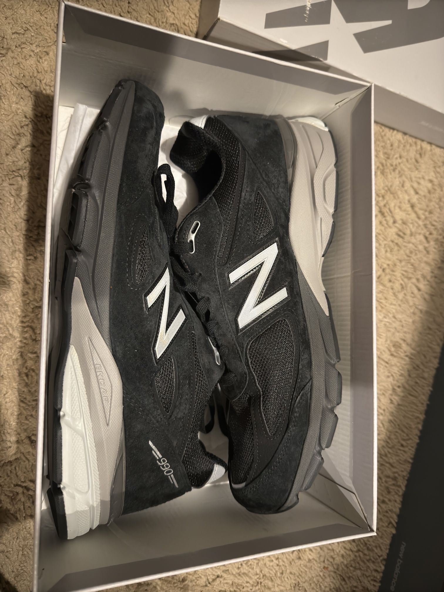 New Balance 990 V4 Size 13