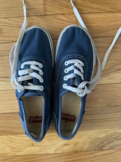 Levi Shoes size 5.5