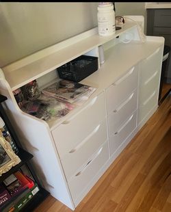 9-Drawer Dresser