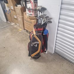 SECOND HAND GOLF CLUBS AND BAG