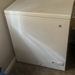 Maytag Deep Freezer 