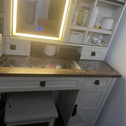 Farmhouse Makeup Vanity
