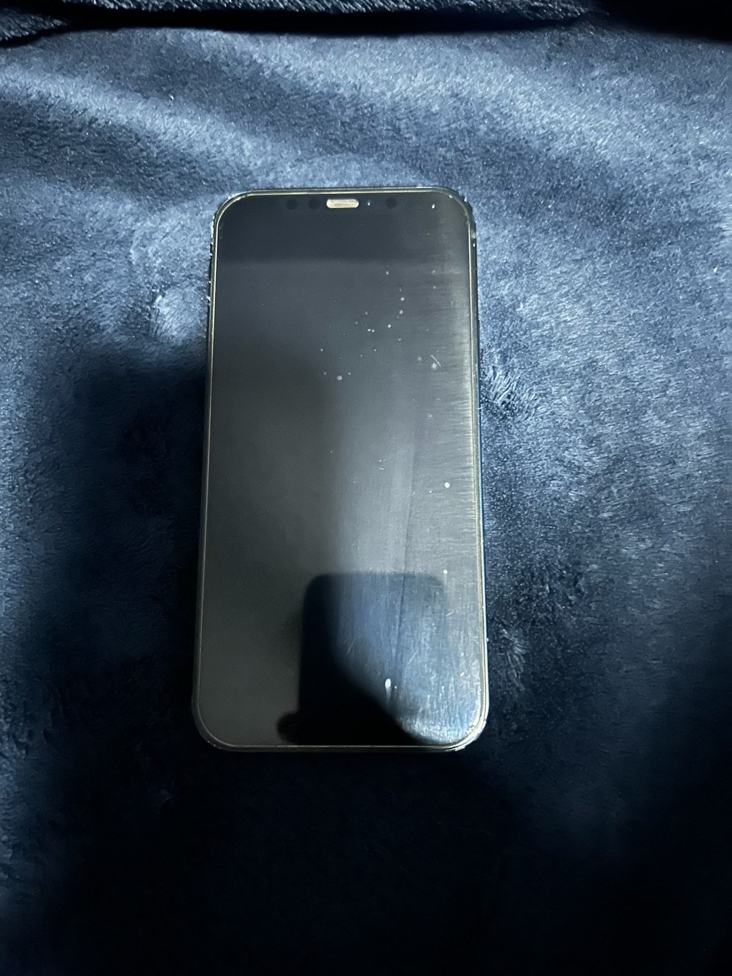 iPhone 12 Sim Lock