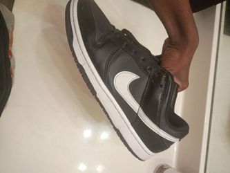 Nike dunk low black panda