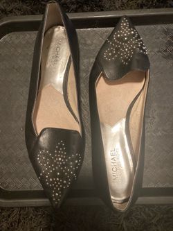 MICHEAL KORS LEATHER STUDDED FLAT SIZE 9 1/2 $10 IF AD IS UP IT IS AVAILABLE