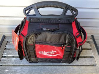 Milwaukee PACKOUT 15 in. Structured Tool Bag.  Brand NEW.  NUEVO.
