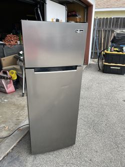 Small Refrigerator