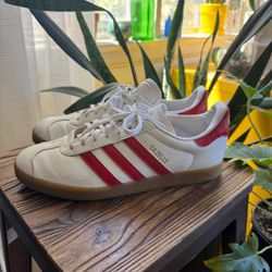 Adidas Gazelle Sneakers White Red Gum Sole Size 9