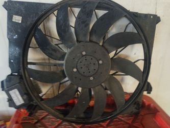19-21 toyota  radiator fan