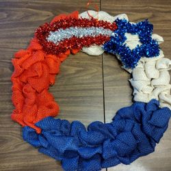 Independence Day Wreath In Red, White, & Blue to Celebrate This 4th Of July! 