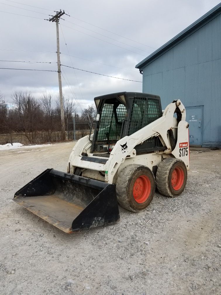 2012 Bobcat S175 low hours