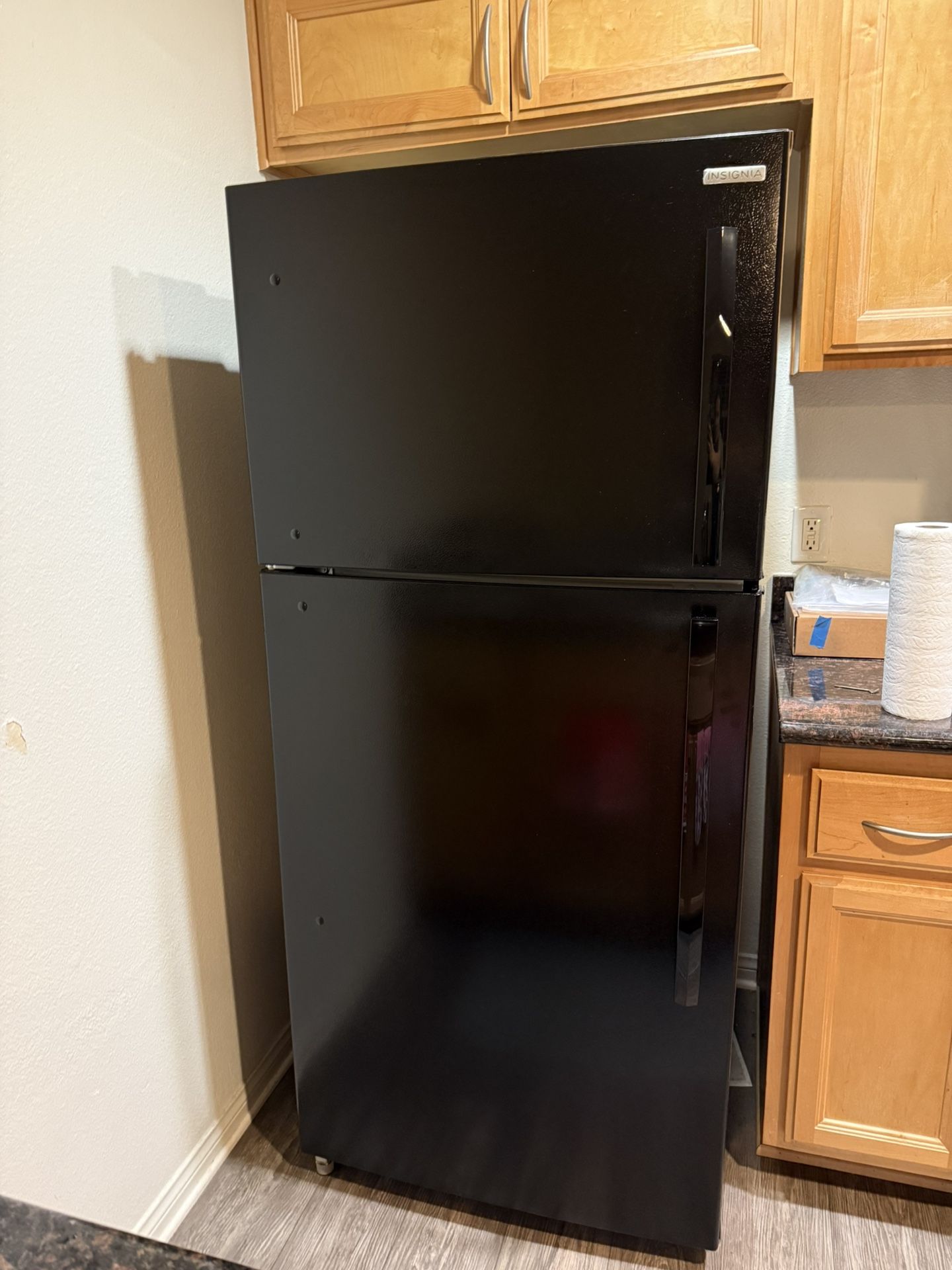 Refrigerator & Freezer