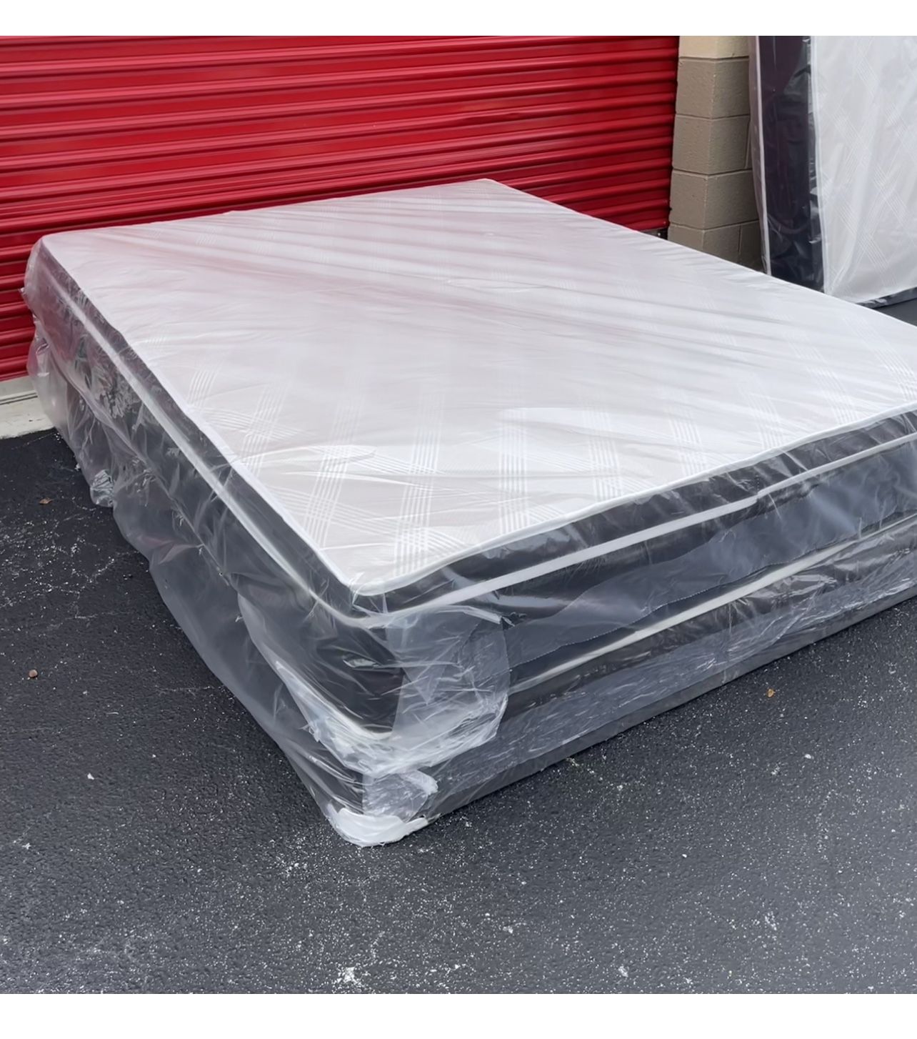 New Queen Size Pillowtop Mattress And Box Spring Set