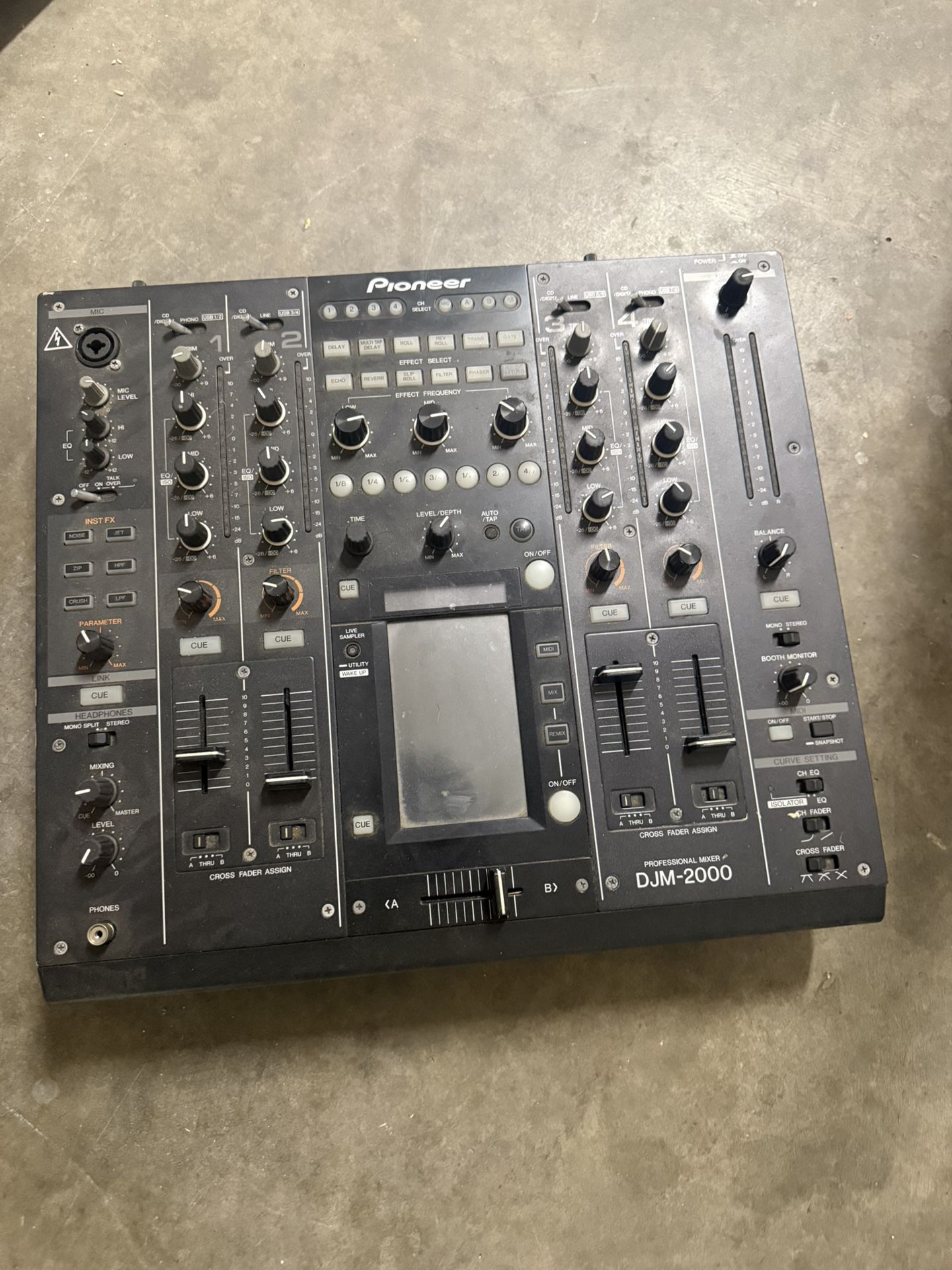 Pioneer DJM-2000