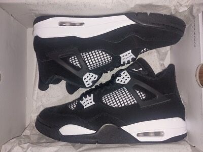 Jordan 4 White Thunder